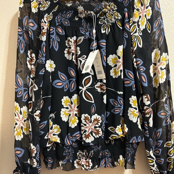 Tory Burch Indie Floral Print off the shoulder black hopewell “ color” size 8 - Picture 2 of 7